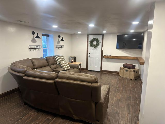 5470 Pleasant Chapel Road, Heath, OH 43056