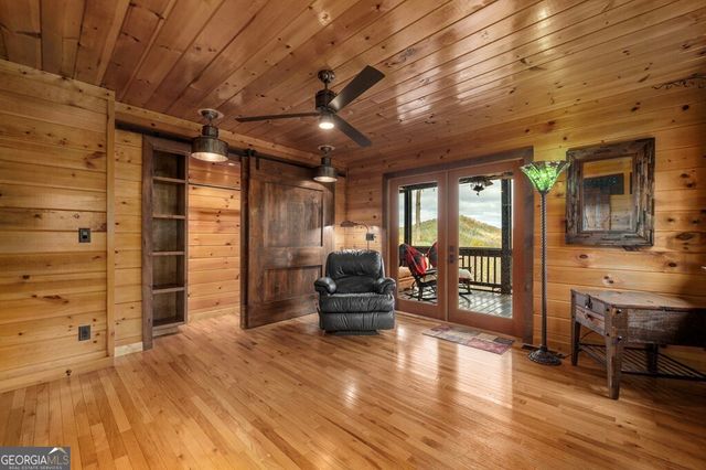 247 Toccoa Overlook Drive, Blue Ridge, GA 30513