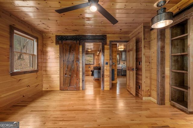 247 Toccoa Overlook Drive, Blue Ridge, GA 30513