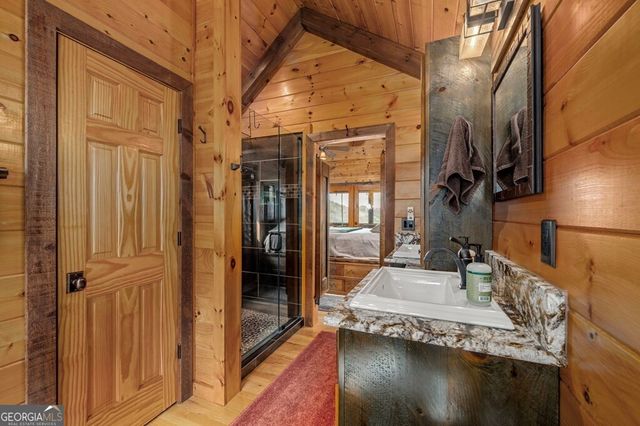 247 Toccoa Overlook Drive, Blue Ridge, GA 30513