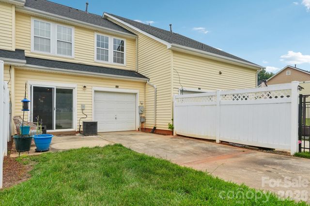 2038 Oakstone Drive, Monroe, NC 28110