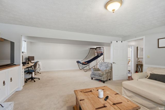 1059 S Southernview Drive, Lafayette, IN 47909