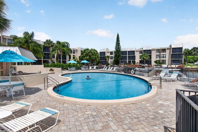 12 Royal Palm Way 501, Boca Raton, FL 33432