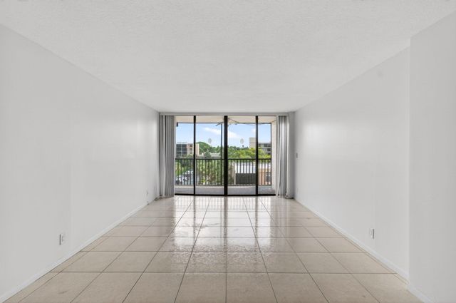 12 Royal Palm Way 501, Boca Raton, FL 33432