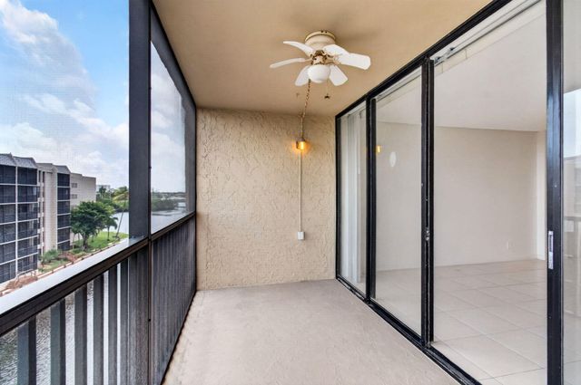 12 Royal Palm Way 501, Boca Raton, FL 33432