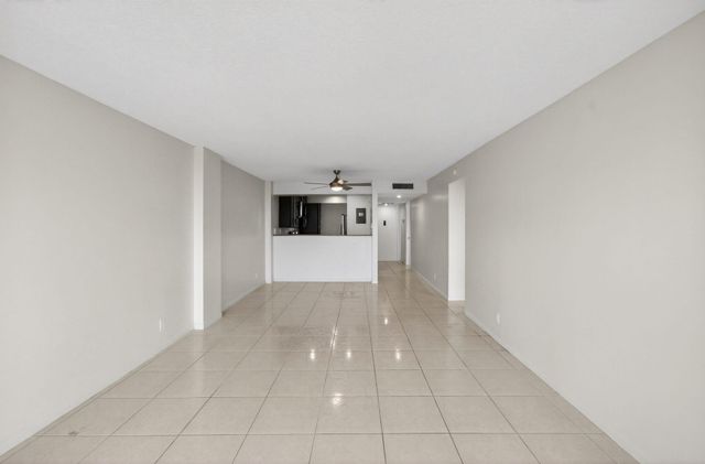 12 Royal Palm Way 501, Boca Raton, FL 33432