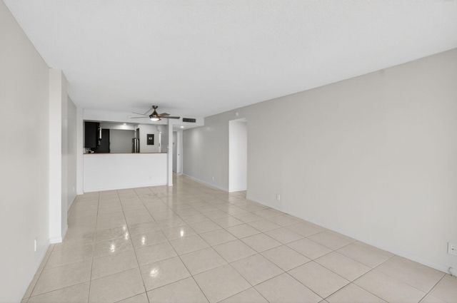 12 Royal Palm Way 501, Boca Raton, FL 33432