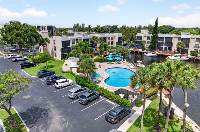 12 Royal Palm Way 501, Boca Raton, FL 33432