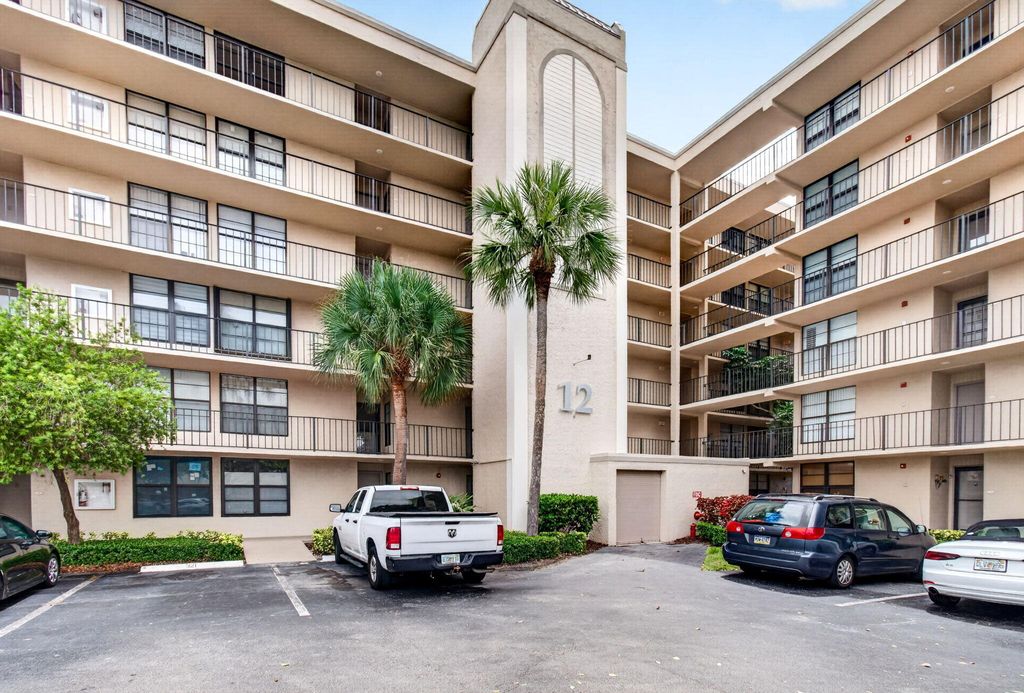 12 Royal Palm Way 501, Boca Raton, FL 33432