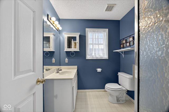 896 E Sherwood Hills Drive, Bloomington, IN 47401