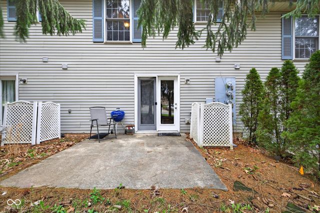 896 E Sherwood Hills Drive, Bloomington, IN 47401