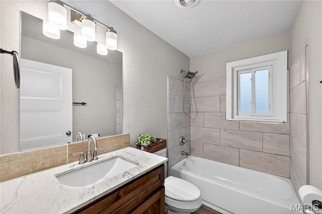 12 Tomahawk Lane, Warrenton, MO 63383