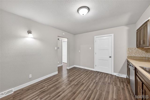 12 Tomahawk Lane, Warrenton, MO 63383