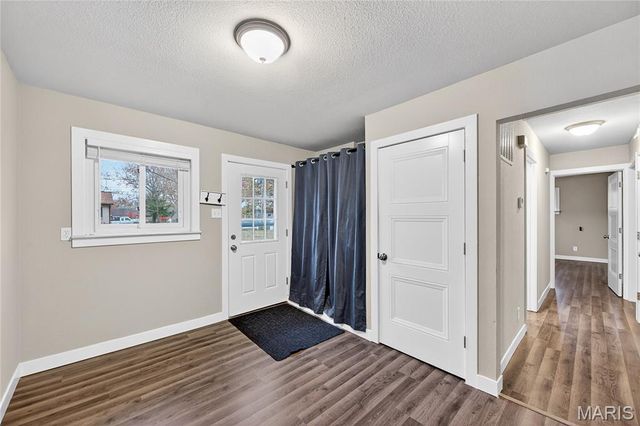 12 Tomahawk Lane, Warrenton, MO 63383