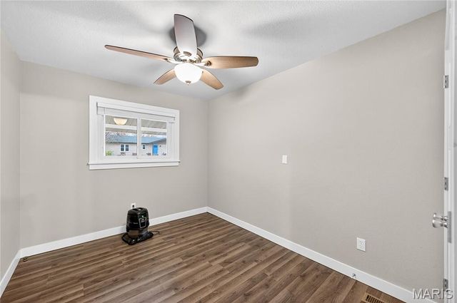 12 Tomahawk Lane, Warrenton, MO 63383