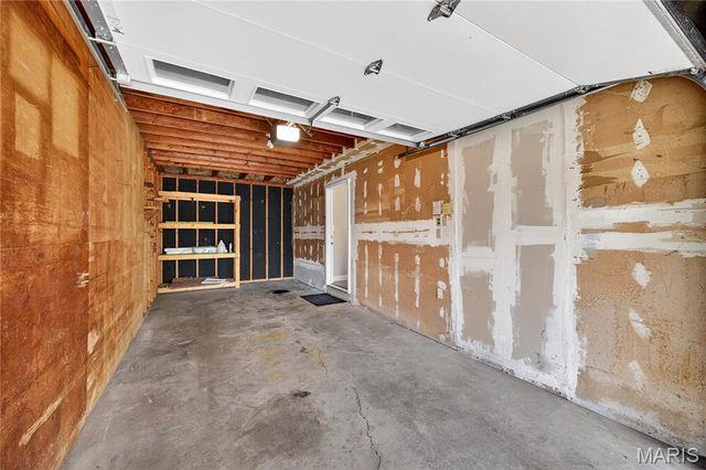 12 Tomahawk Lane, Warrenton, MO 63383