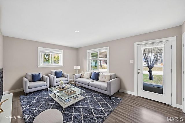 12 Tomahawk Lane, Warrenton, MO 63383