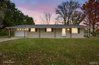 12 Tomahawk Lane, Warrenton, MO 63383