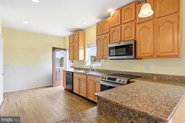 2576 HOOPERS ISLAND RD, Fishing Creek, MD 21634