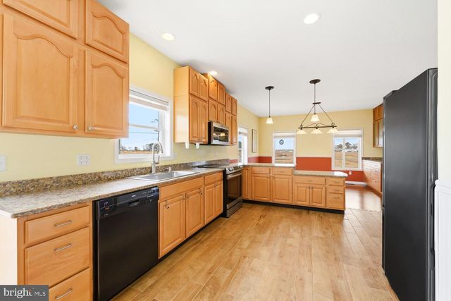 2576 HOOPERS ISLAND RD, Fishing Creek, MD 21634