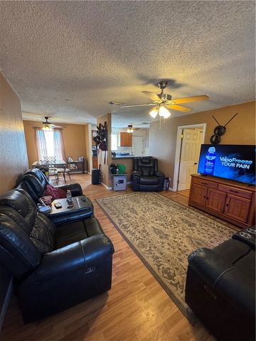 6785 Theresia St, Robstown, TX 78380