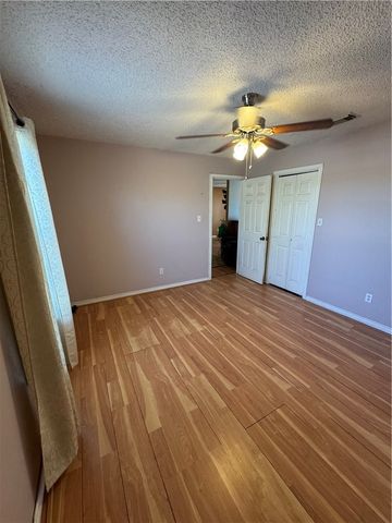 6785 Theresia St, Robstown, TX 78380