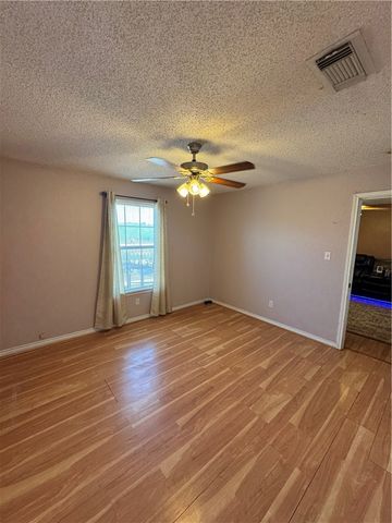 6785 Theresia St, Robstown, TX 78380