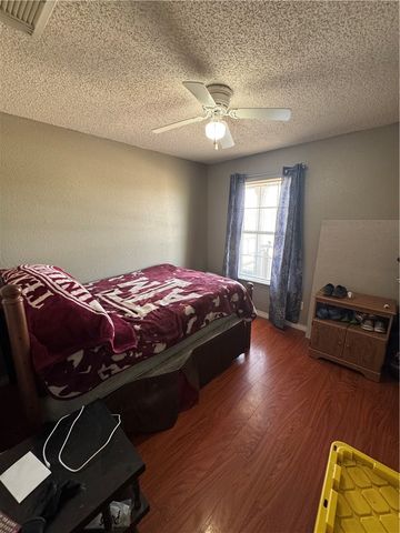 6785 Theresia St, Robstown, TX 78380