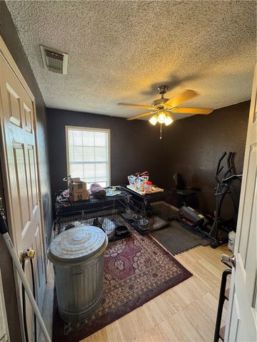 6785 Theresia St, Robstown, TX 78380