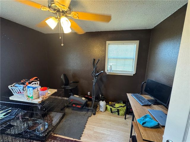6785 Theresia St, Robstown, TX 78380