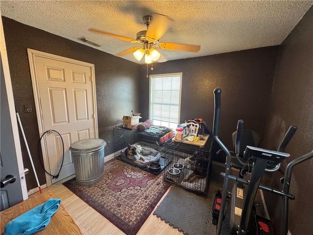 6785 Theresia St, Robstown, TX 78380