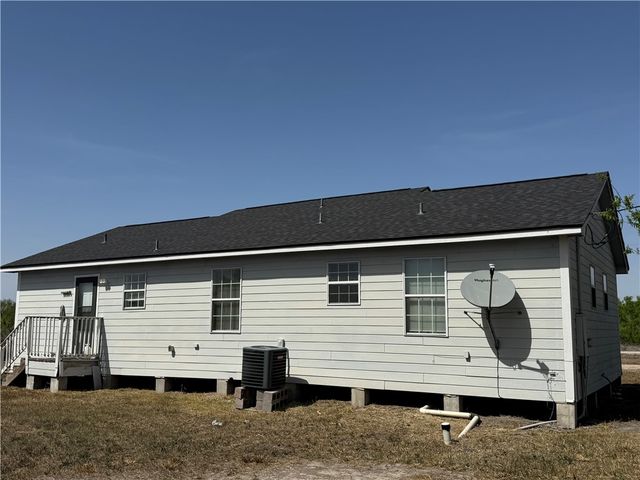 6785 Theresia St, Robstown, TX 78380