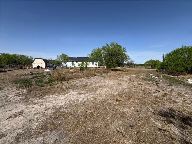 6785 Theresia St, Robstown, TX 78380