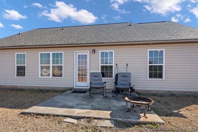 363 Feathers Lane, Raeford, NC 28376