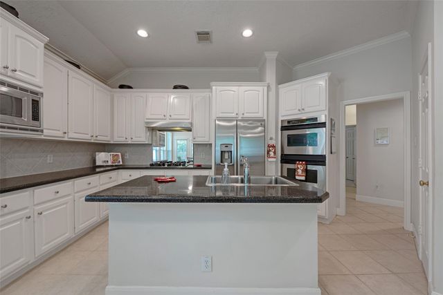 13819 Threadall Park Drive, Houston, TX 77077