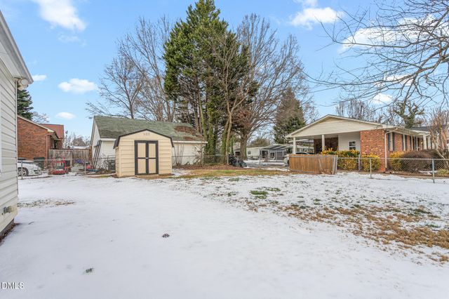 2303 Trail Five, Burlington, NC 27215