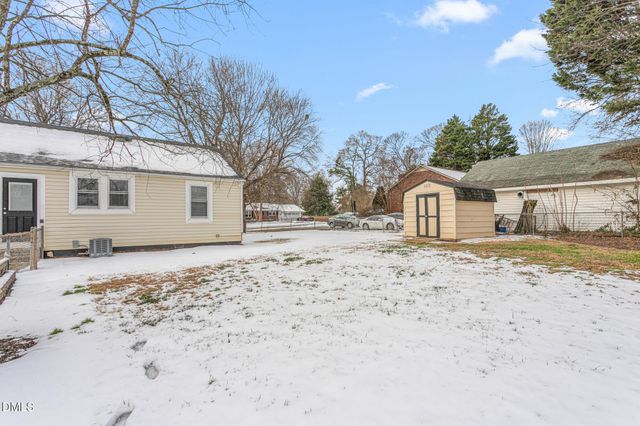 2303 Trail Five, Burlington, NC 27215