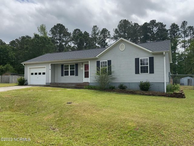 110 Littleleaf Court, Jacksonville, NC 28540