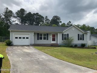 110 Littleleaf Court, Jacksonville, NC 28540
