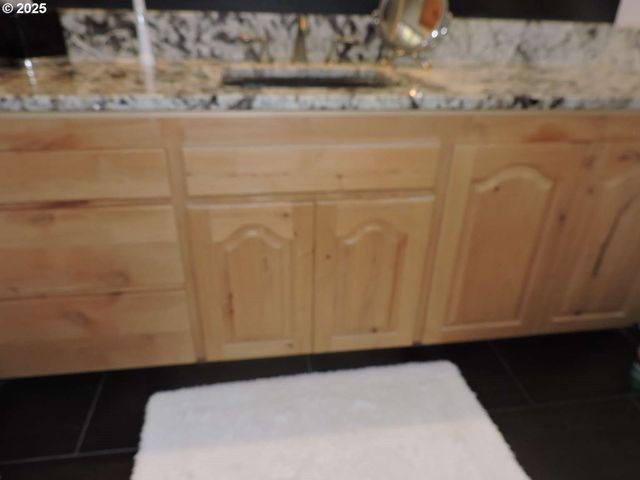 47 Sw GARDENIA Ave, Warrenton, OR 97146