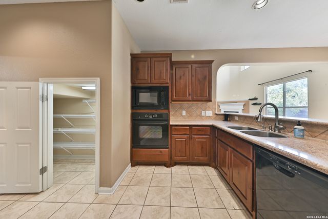 9019 RIO SEDONA DM, Helotes, TX 78023