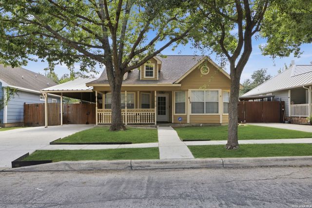 615 Claude W Black, San Antonio, TX 78203