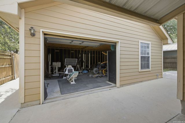 615 Claude W Black, San Antonio, TX 78203