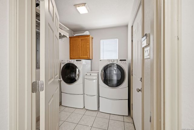 615 Claude W Black, San Antonio, TX 78203