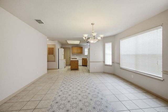 615 Claude W Black, San Antonio, TX 78203