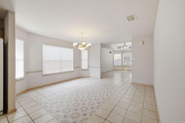 615 Claude W Black, San Antonio, TX 78203