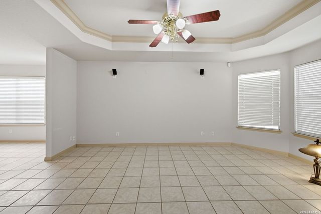 615 Claude W Black, San Antonio, TX 78203