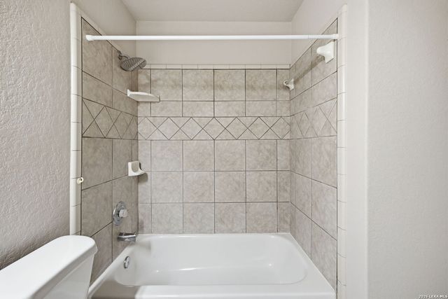 615 Claude W Black, San Antonio, TX 78203