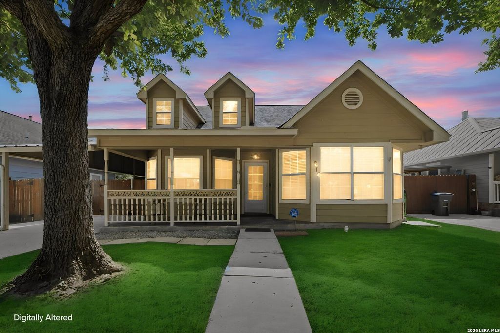 615 Claude W Black, San Antonio, TX 78203