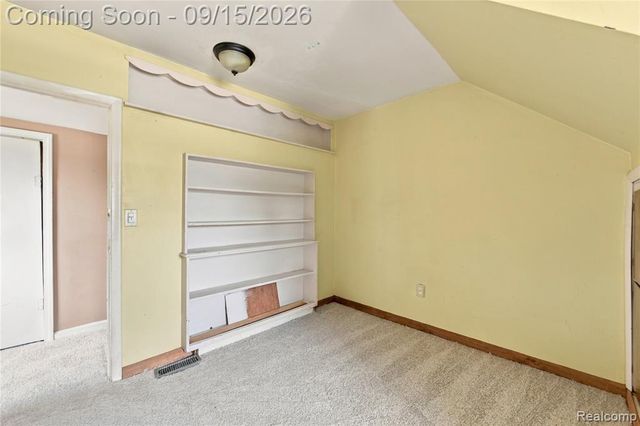 32440 Donnelly Street, Garden City, MI 48135
